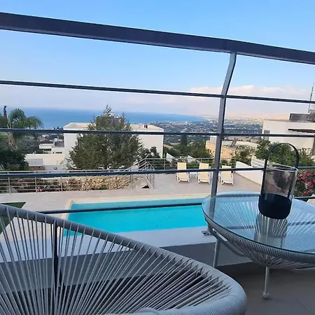 Prengos 24 * נאו חוריו